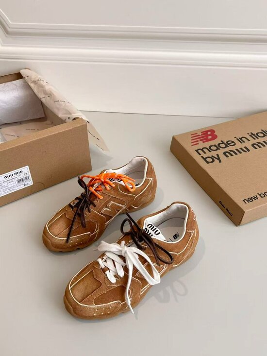 Miu Miu Shoes - Womens Miu Miu x New Balance 530 SL Sneakers